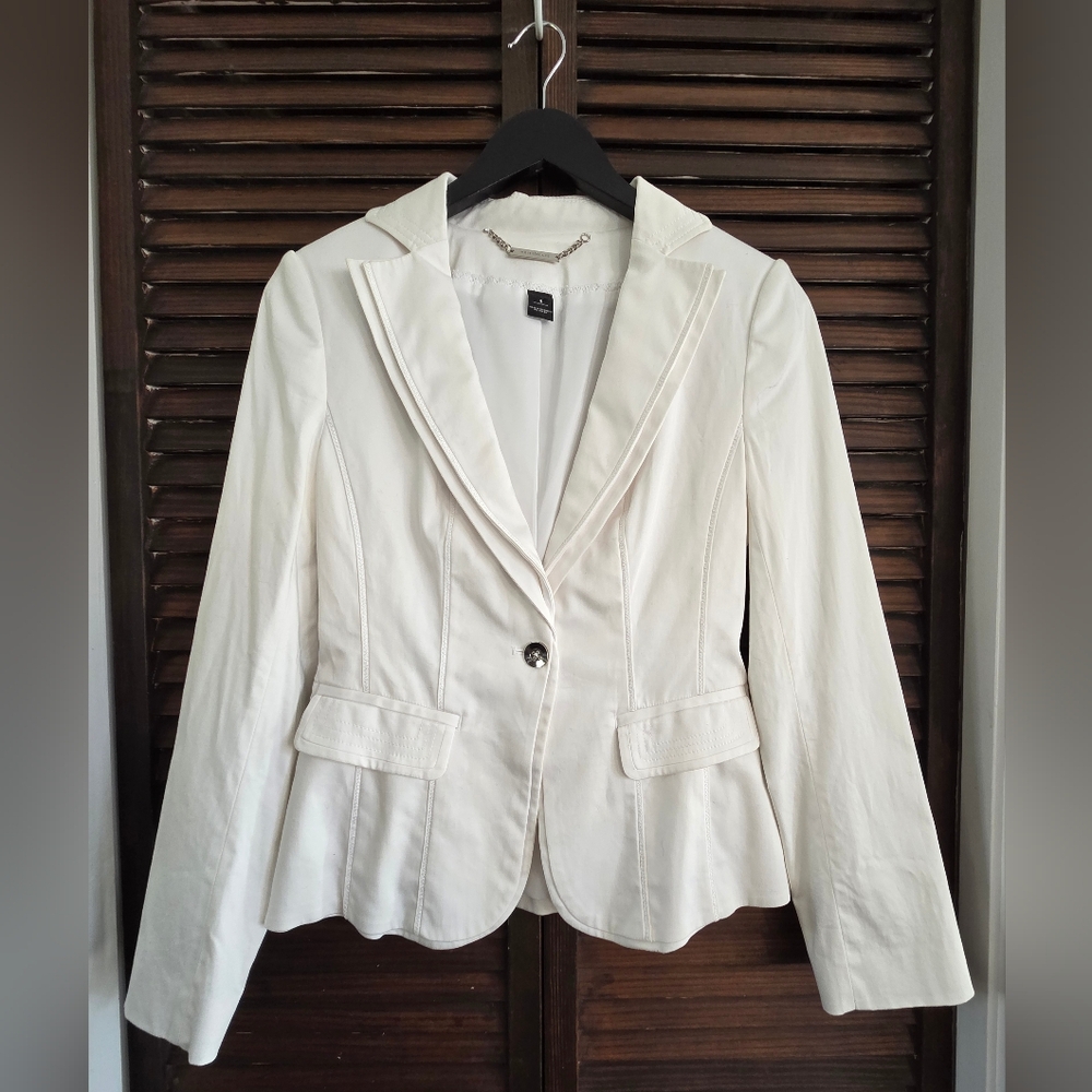 Excellent White Blazer In Size 4.